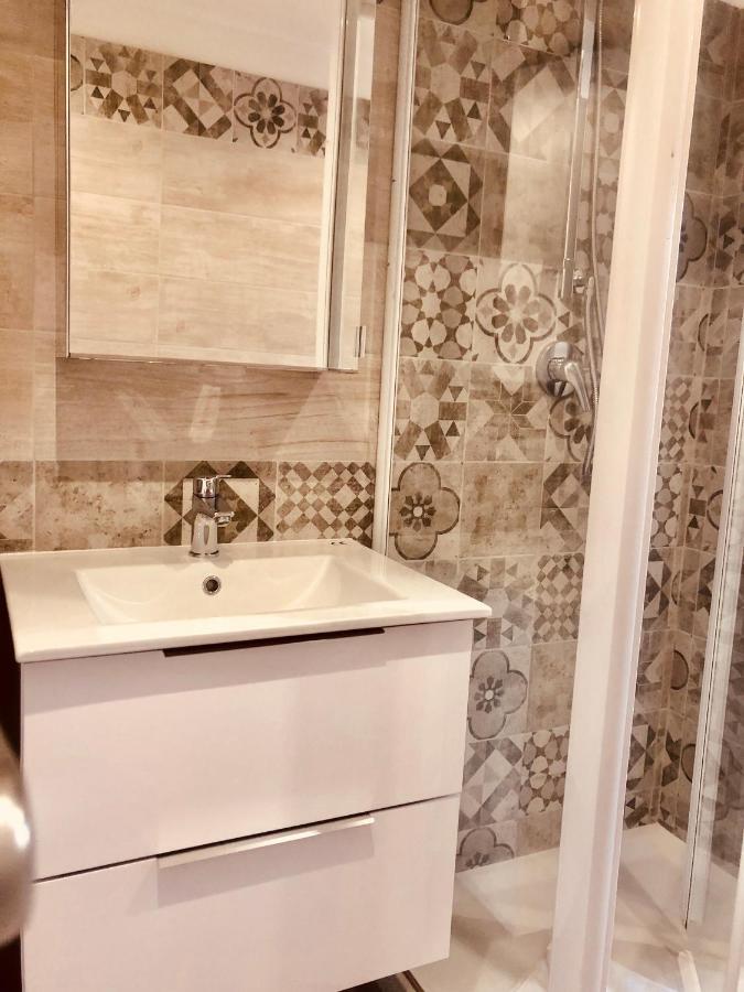 Heart Of Rome Vatican Deluxe New Apartment 1Gb Wifi 외부 사진